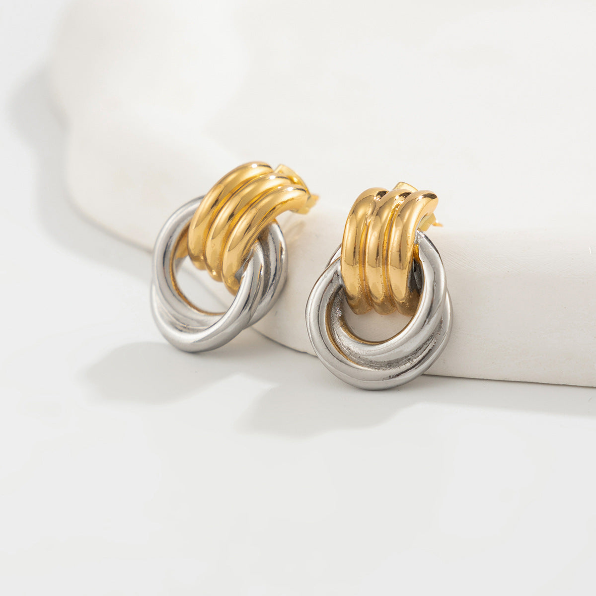 Planderful Vienna Verve Stainless Steel Ring Buckle Stud Earrings With Contrasting Color Lines For Modern Fashion Lovers