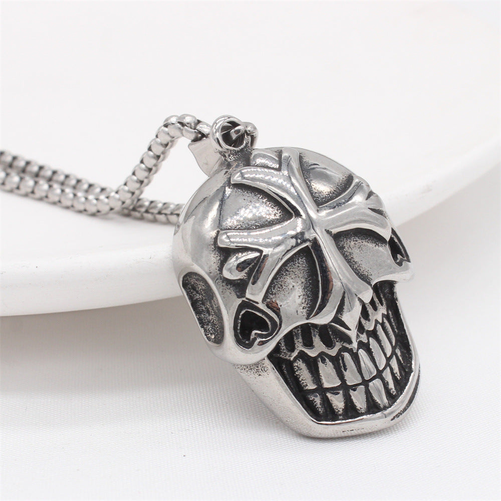 Planderful Everyday Genie – Personalized Retro Cross Skull Pendant for Men