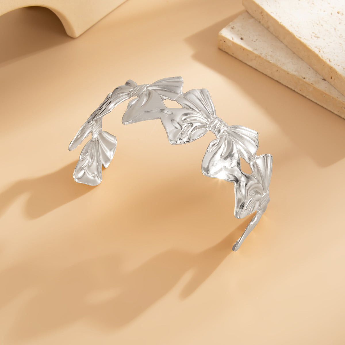 Planderful Vienna Verve Adjustable Splicing Bow Open Arm Bracelet For Women Elegant Versatile Statement Jewelry