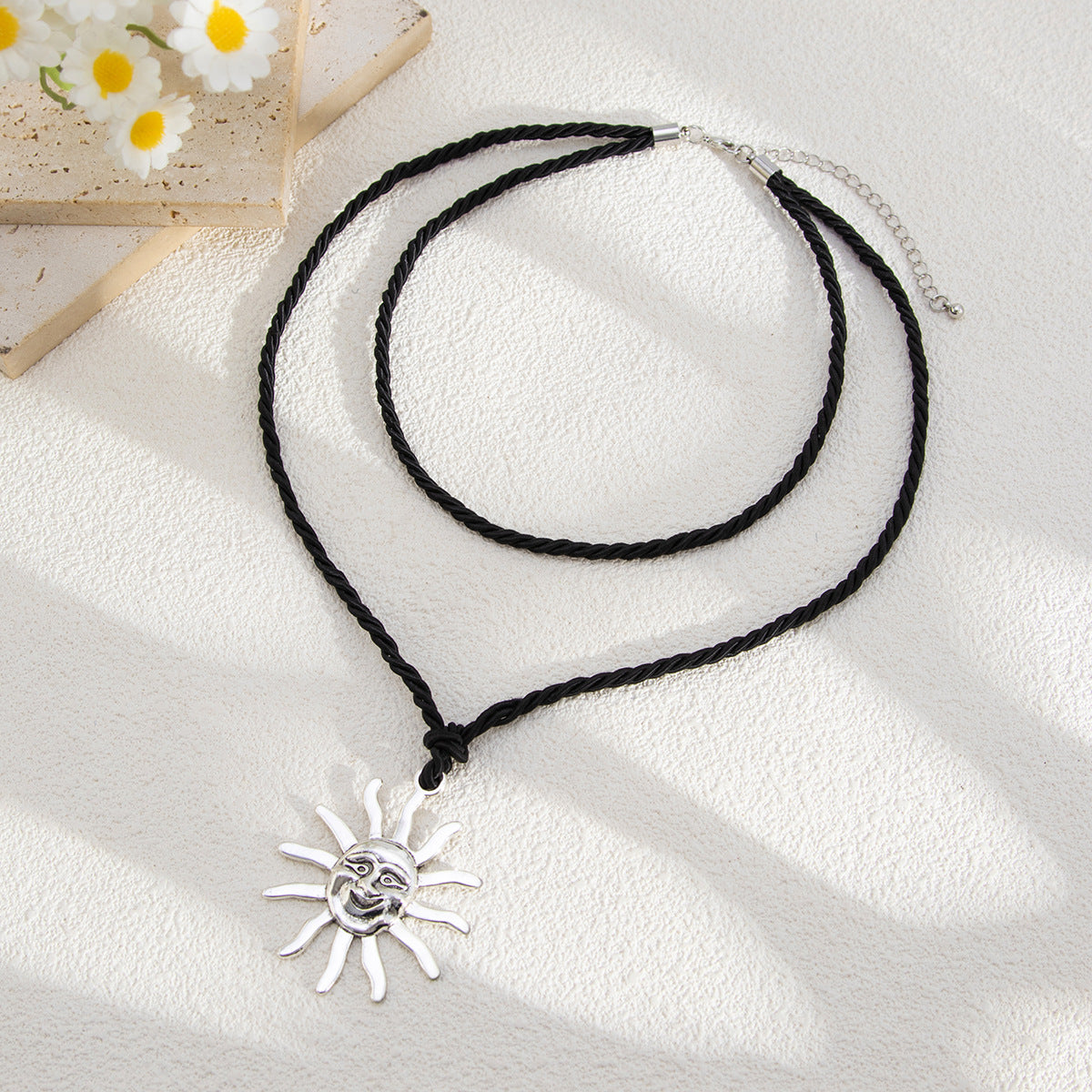 Planderful Vienna Verve Necklace – Chic Smiley Face Sunflower Design