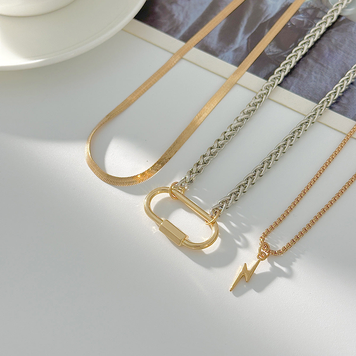 Metal Chain Tapered Geometric Pendant Necklace Creative Lightning Punk Stacked