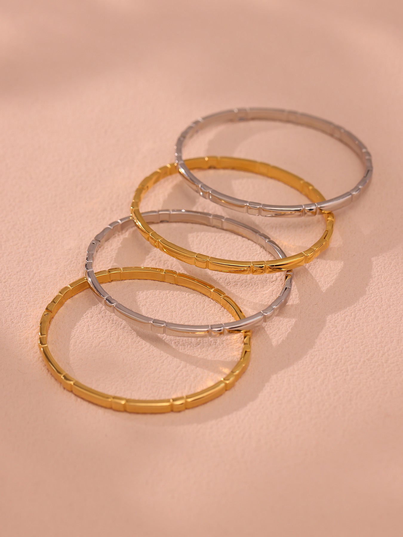 Planderful Ring Buckle Gold Tone Steel Bracelet Women