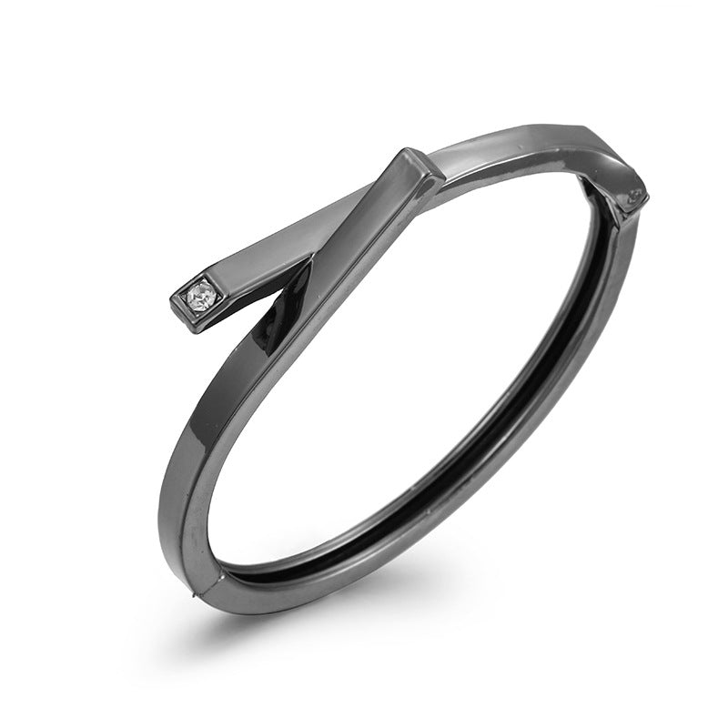 Golden Elegance Bracelet - Vienna Verve Collection