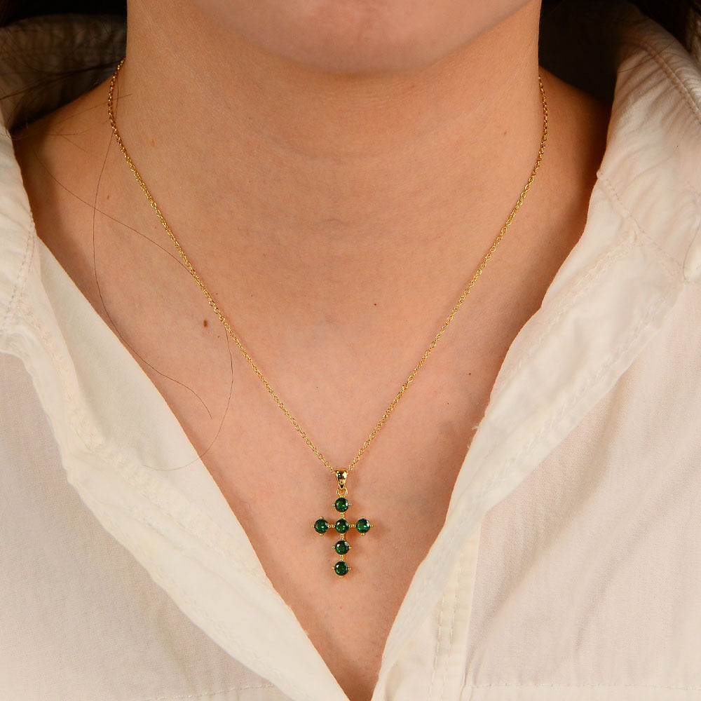 Style Retro Emerald Zircon Cross Pendant Necklace 925 Sterling Silver