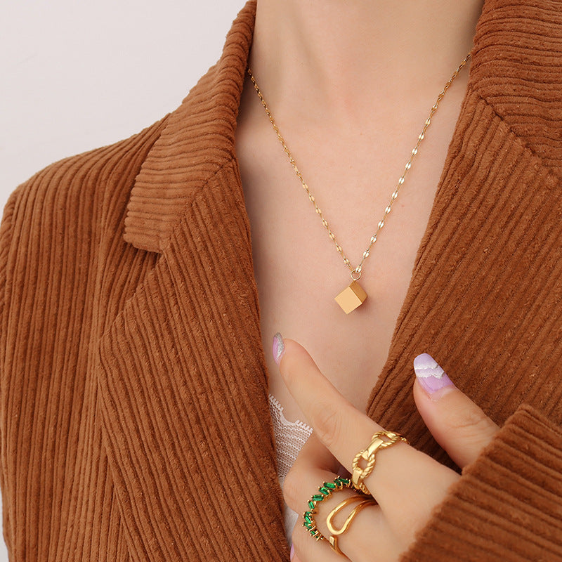 Luxurious 18K Gold Plated Necklace with Retro Square Pendant