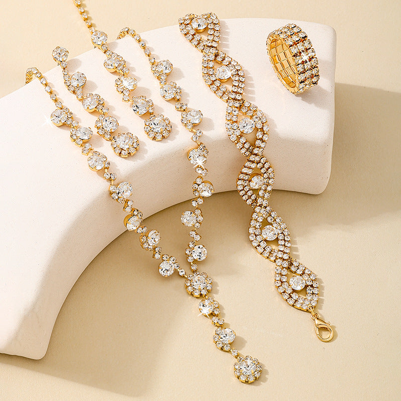 Elegant Women's Jewelry Set by Planderful for Fashion Lovers