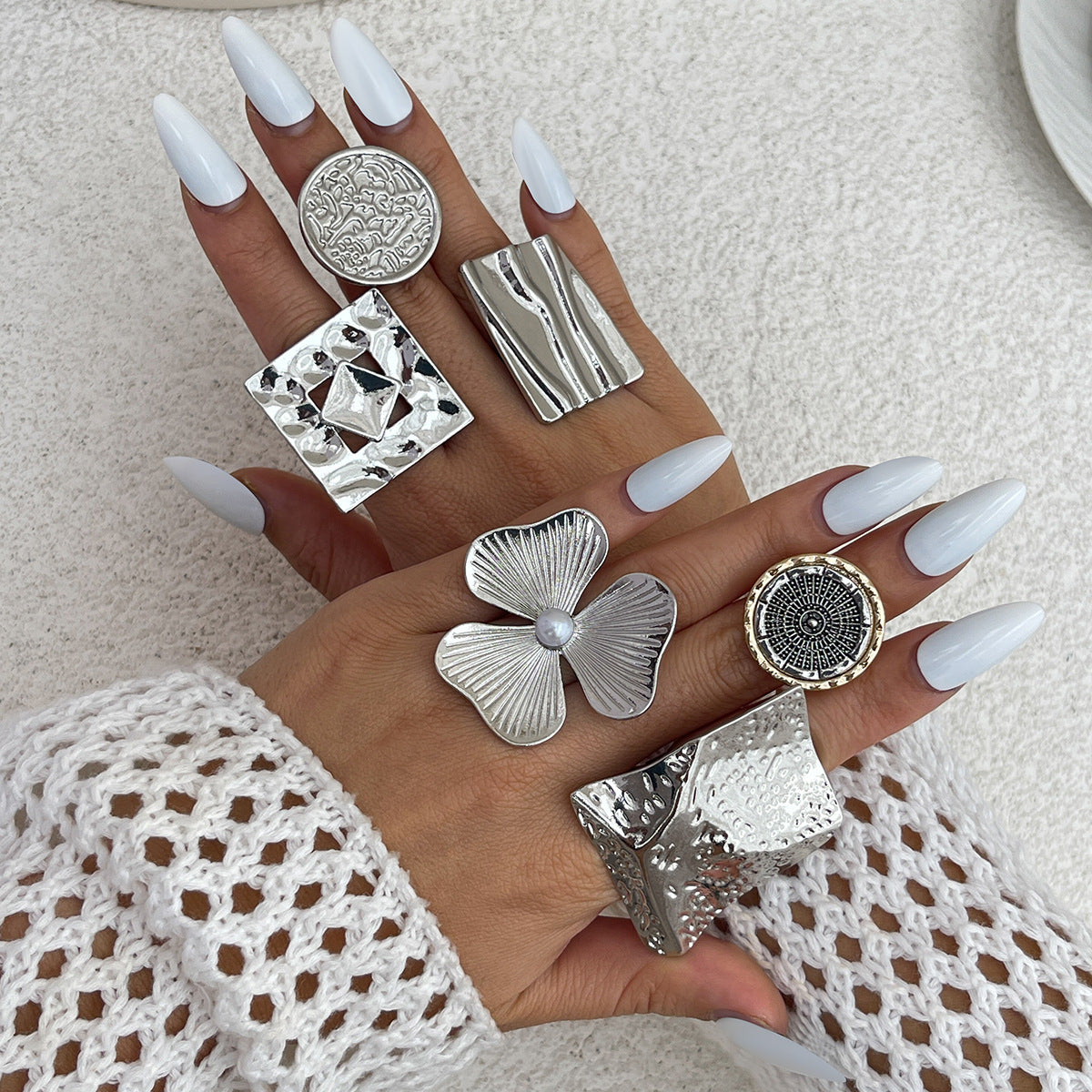 Planderful Vienna Verve Ring – Unique Geometric Design