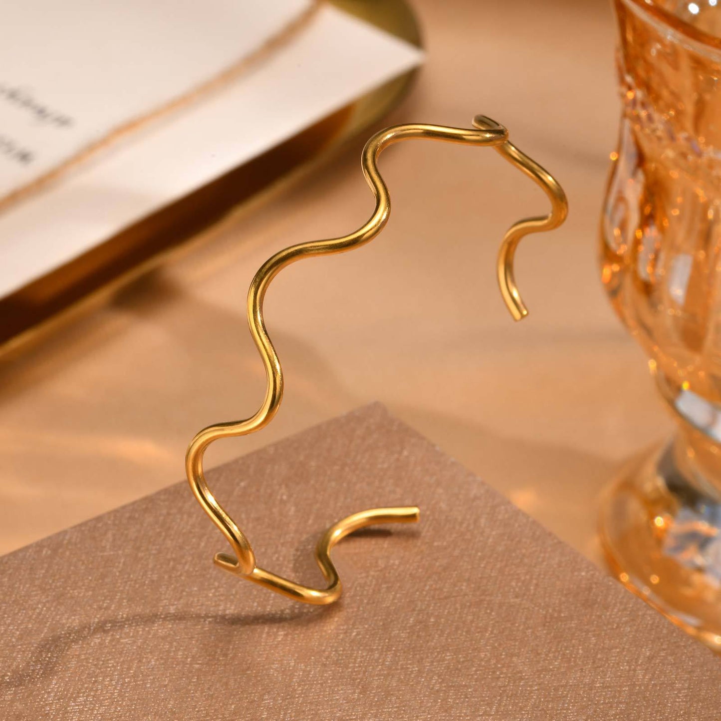 European And American Fashion Personality Necklace Bracelet Set