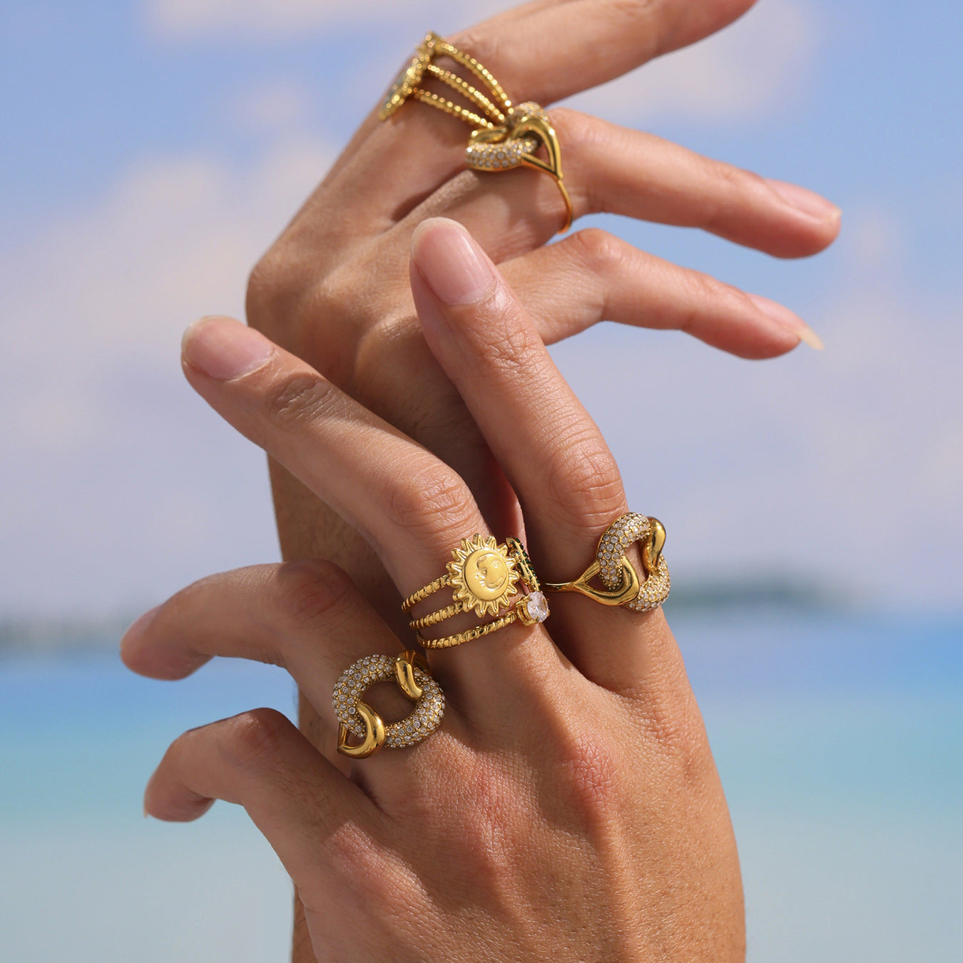 Planderful Zircon Geometric Buckle Ring Gold Plated Unisex