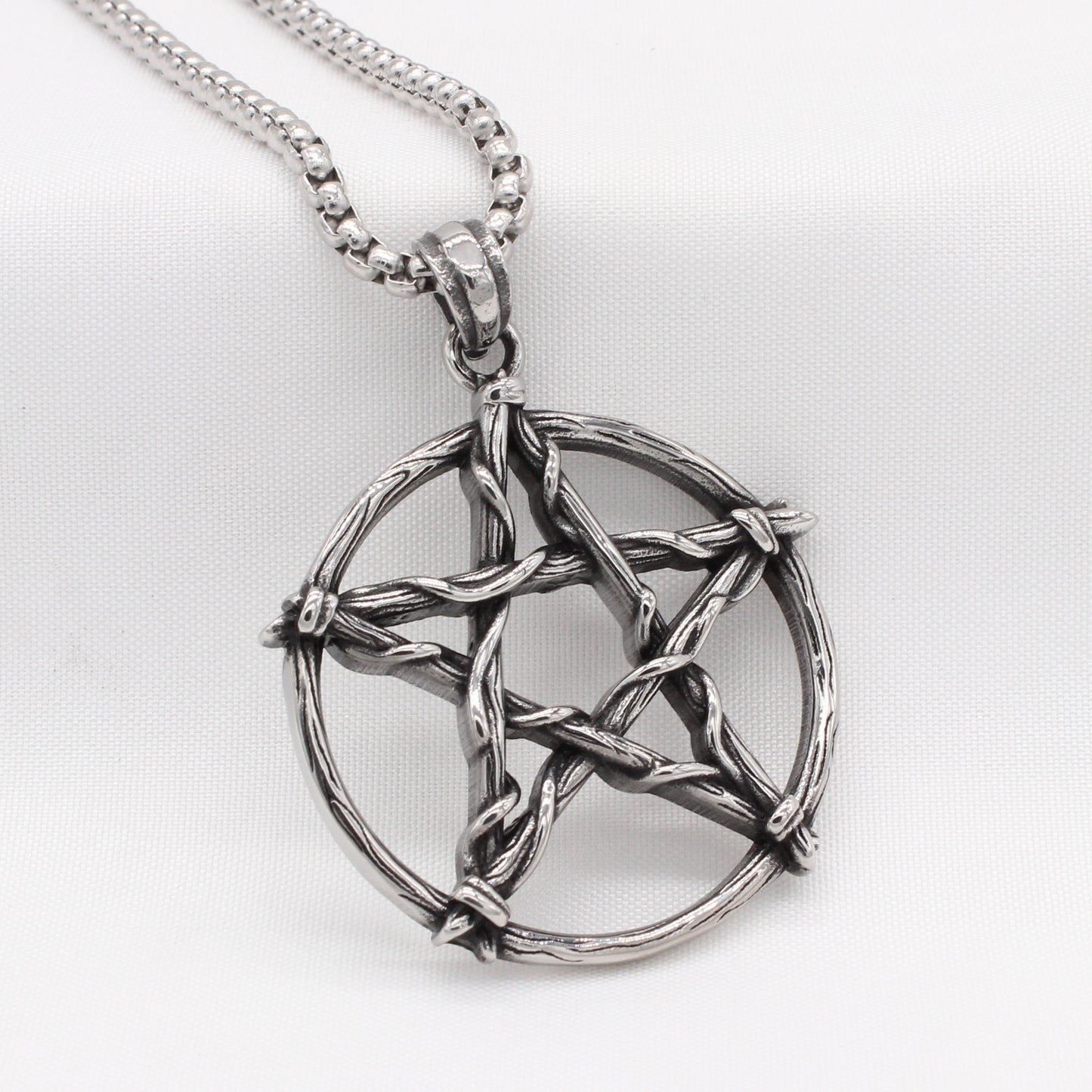 Personalized Retro Five-Star Men's Pendant in Titanium Steel - European and American Style