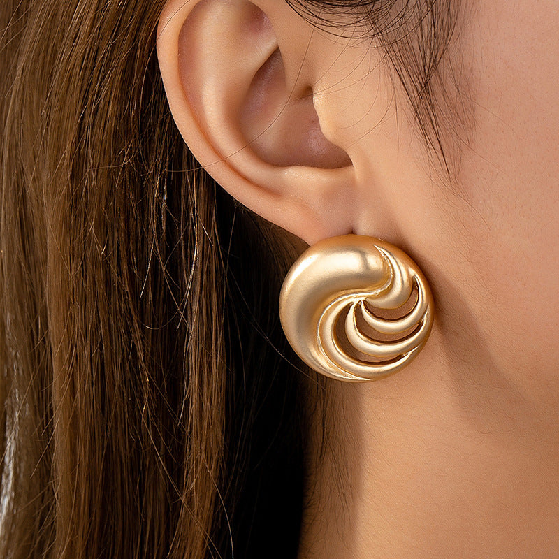 Planderful Vienna Verve Earrings – Unique Metal Vortex Design