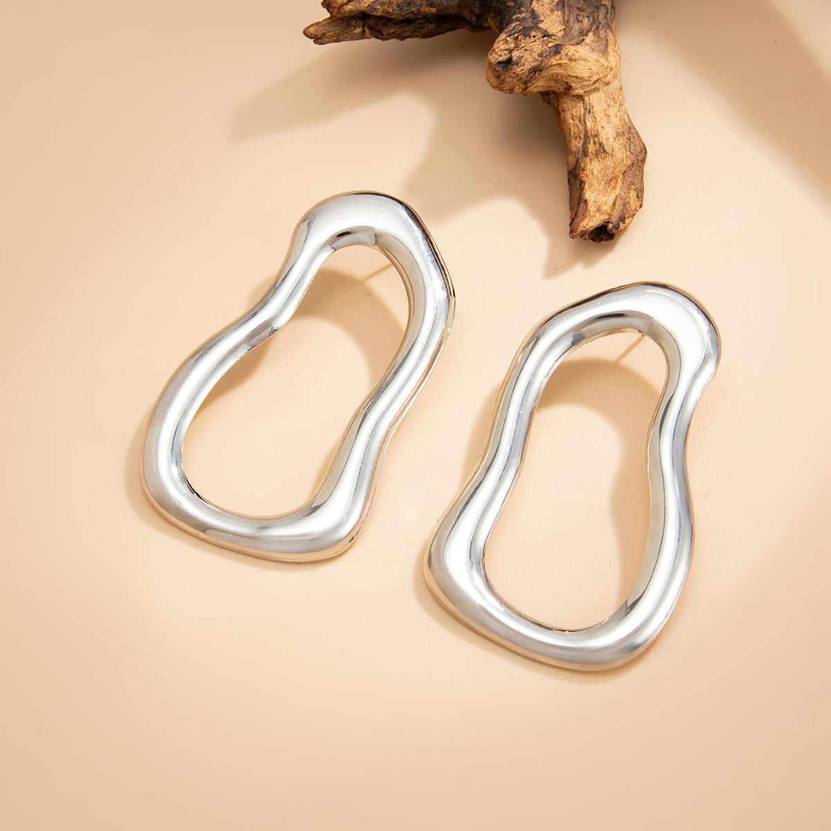 Snake Shaped Exaggerated Long Twist Earrings Planderful Vienna Verve For Women Hollow Geometric Statement
