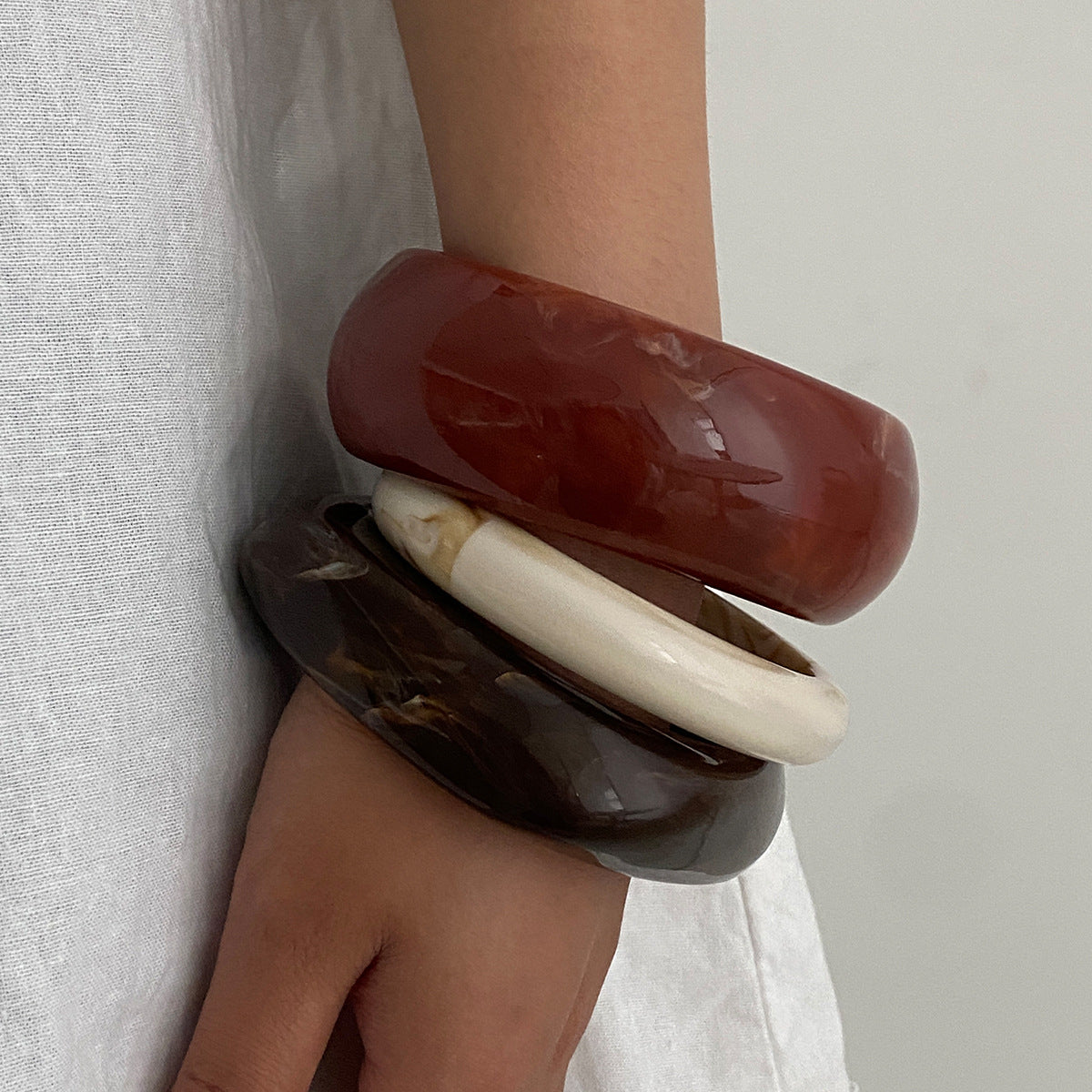 Planderful Maillard Style Bracelet For Women Irregular Wide Statement Hand Jewelry Vienna Verve Collection