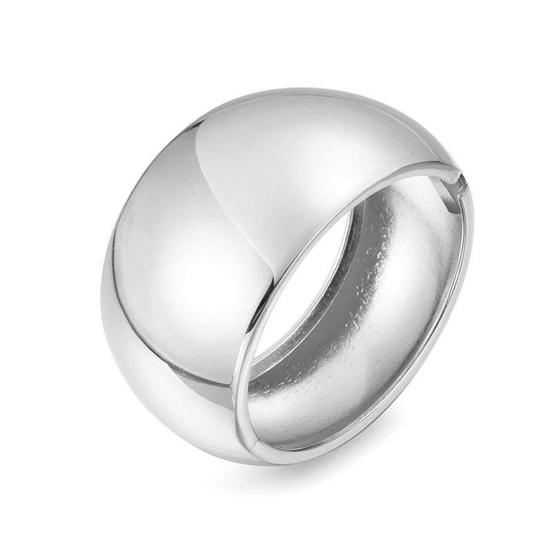 Vienna Verve Circle Bracelet - Elegant Zinc Alloy Jewelry