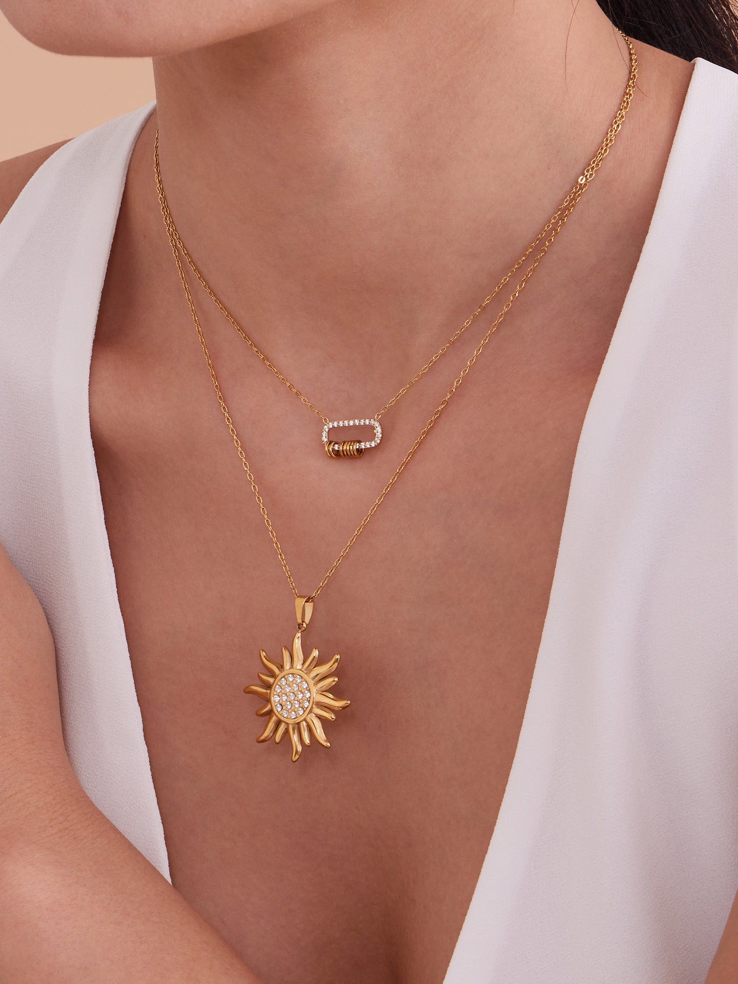 Planderful Premium Zircon Sun Pendant Necklace For Women