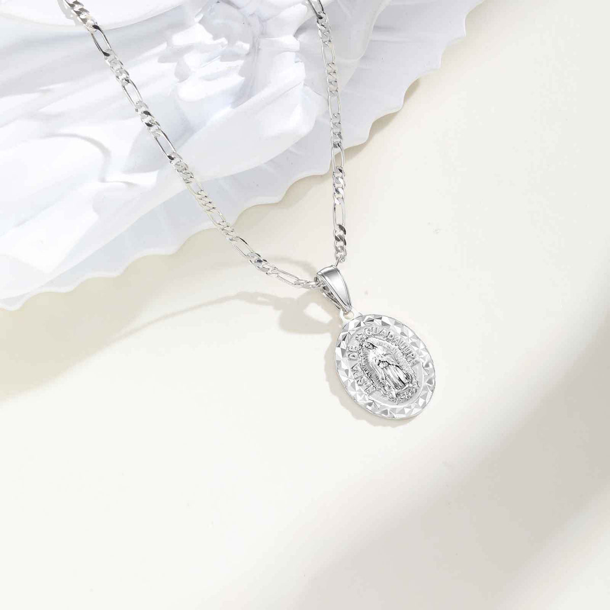 Copper Chain Zircon Oval Heart Necklace Imitation White Gold Women's Pendant