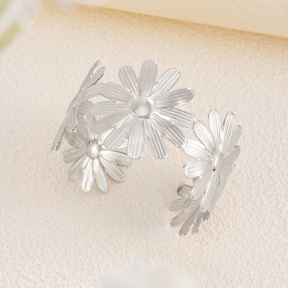 Planderful Vienna Verve Bracelet – Retro Temperament Splicing Design