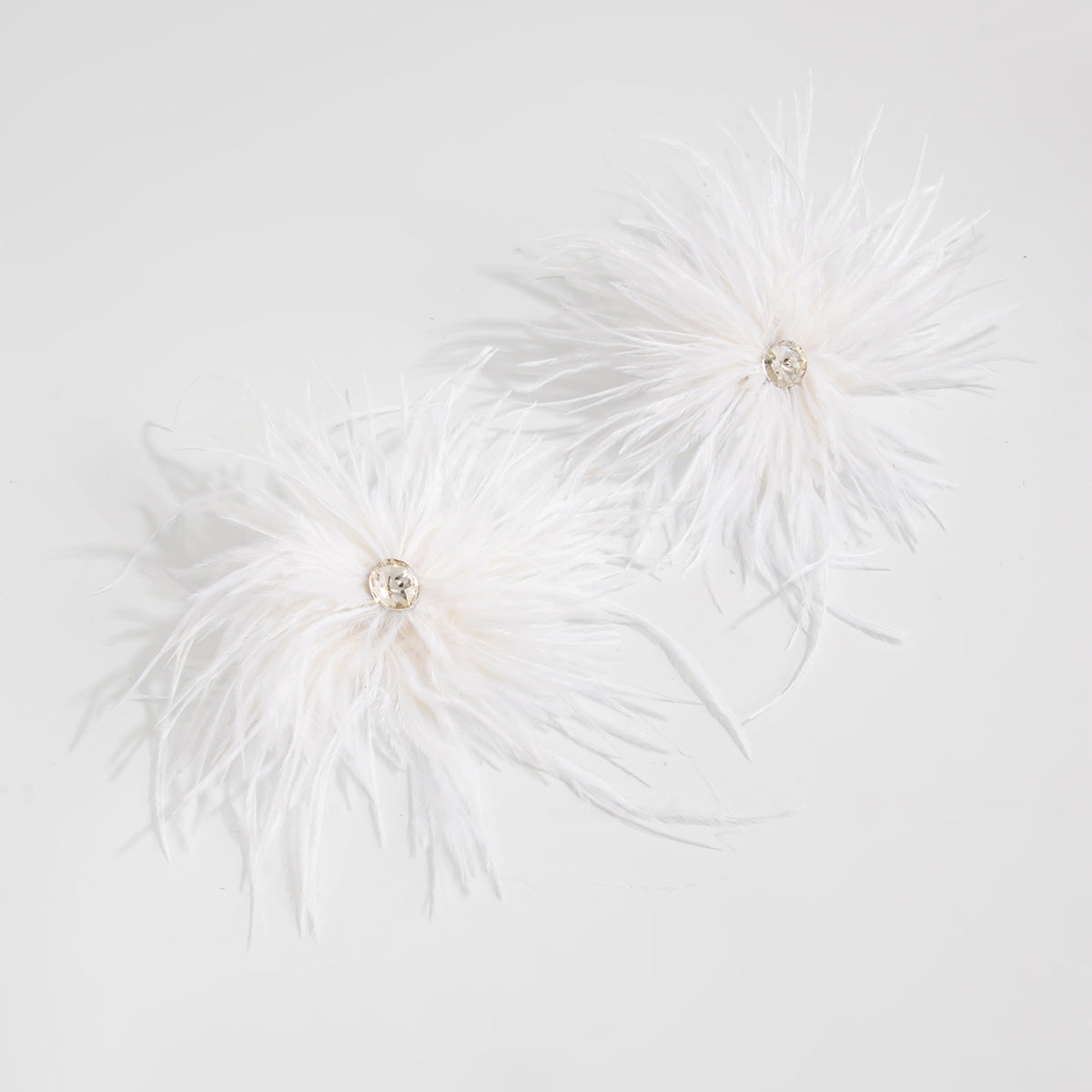 Planderful Vienna Verve Feather Flower Stud Earrings With Fluffy Zircon Accents For Trendsetting Fashion Lovers