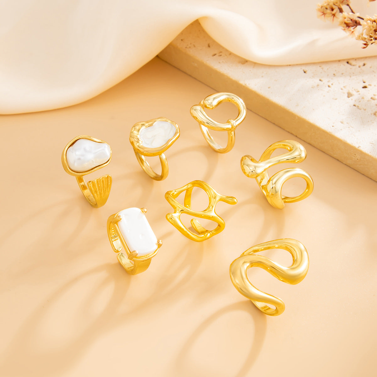 Planderful Imitation Pearl Ring Retro Baroque Statement Jewelry For Women Elegant Vintage Inspired
