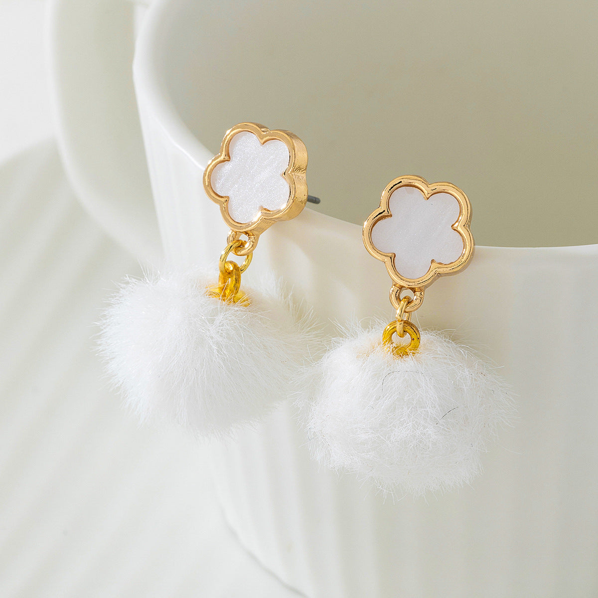 Planderful Vienna Verve Earrings – Fashionable Cute Cartoon Design with Leopard Print