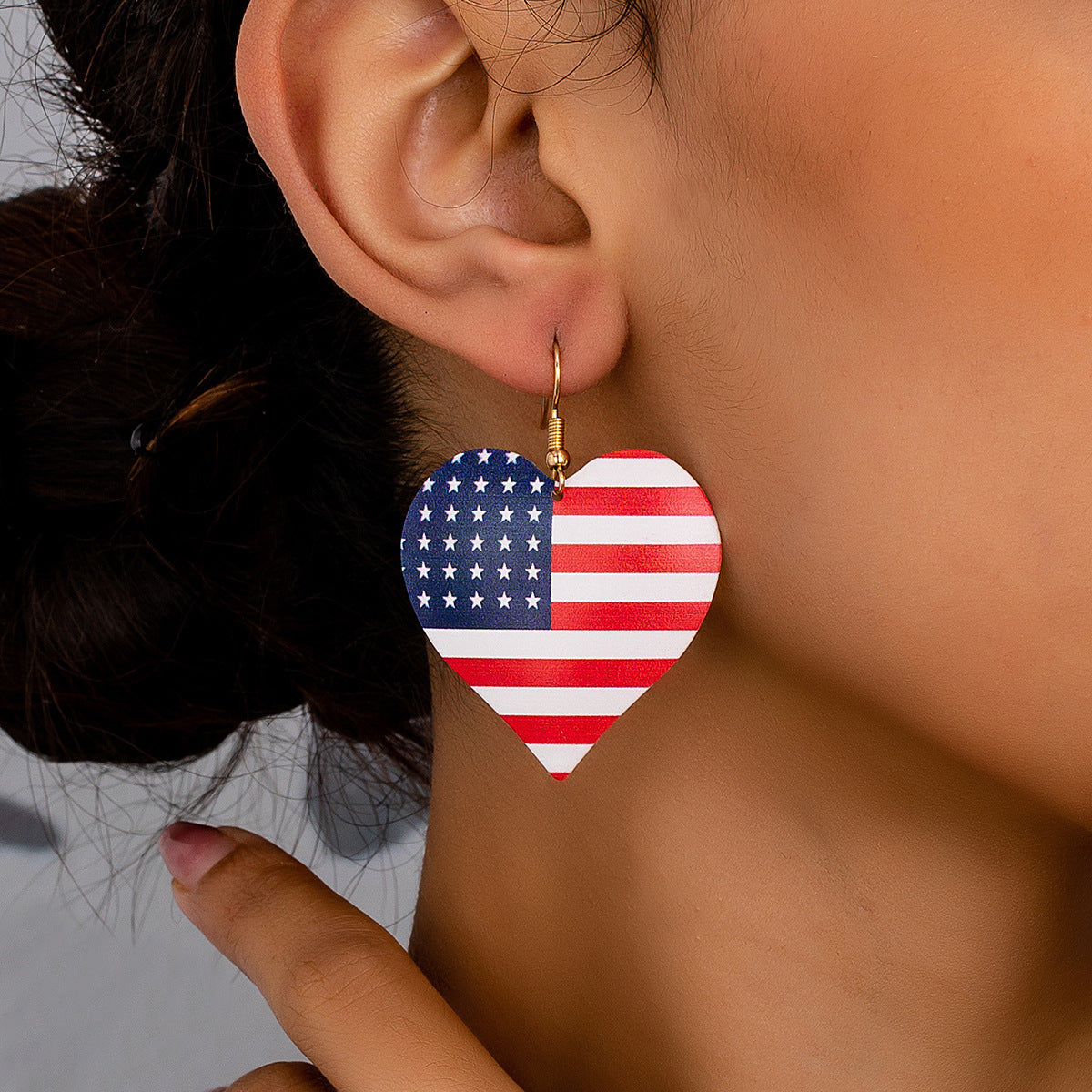 Planderful Vienna Verve Earrings – Stylish American Independence Day Design