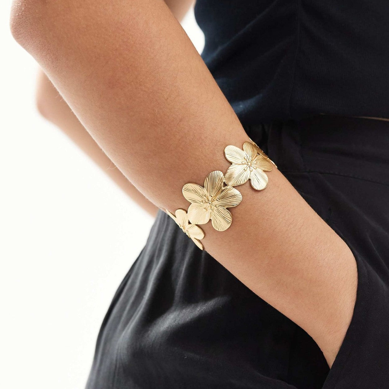 Planderful Savanna Rhythms Bracelet Set – Exaggerated Metal Design with Zircon Encrusted Detail