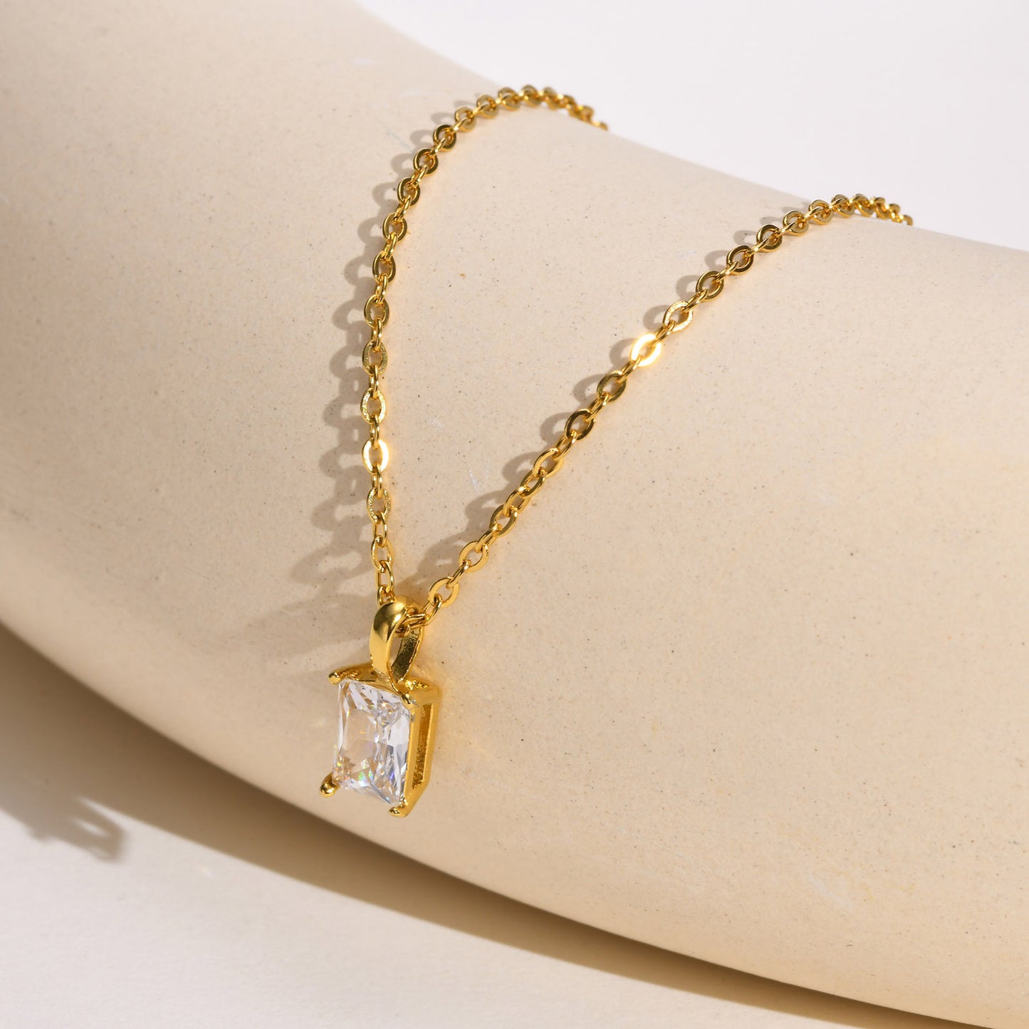 Women's Stainless Steel Geometric Green Red Zircon Necklace