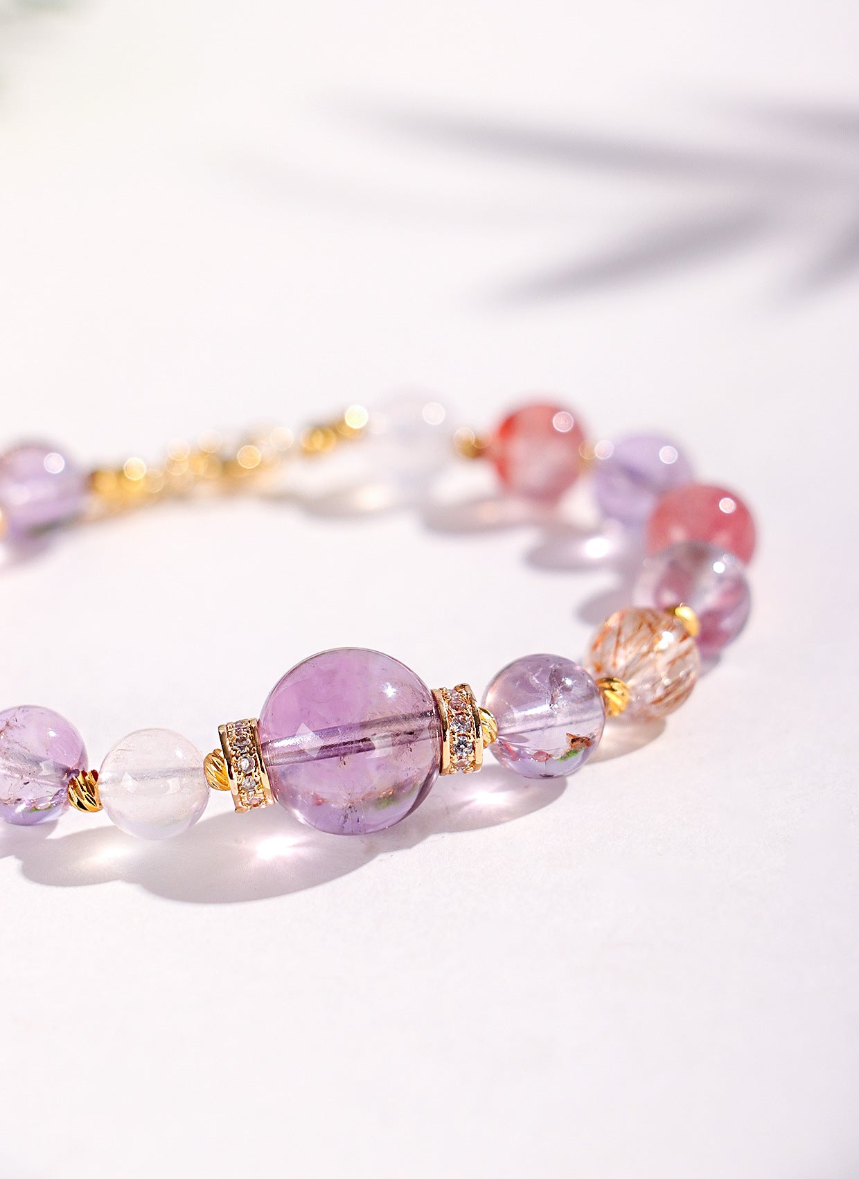 Planderful Fortune's Favor Bracelet – Elegant Strawberry Crystal Design
