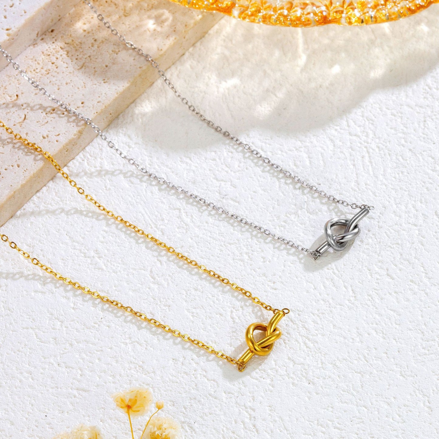 Planderful Jewelry Knot Love Titanium Steel Necklace For Women Exquisite Collarbone Chain Gold Tone