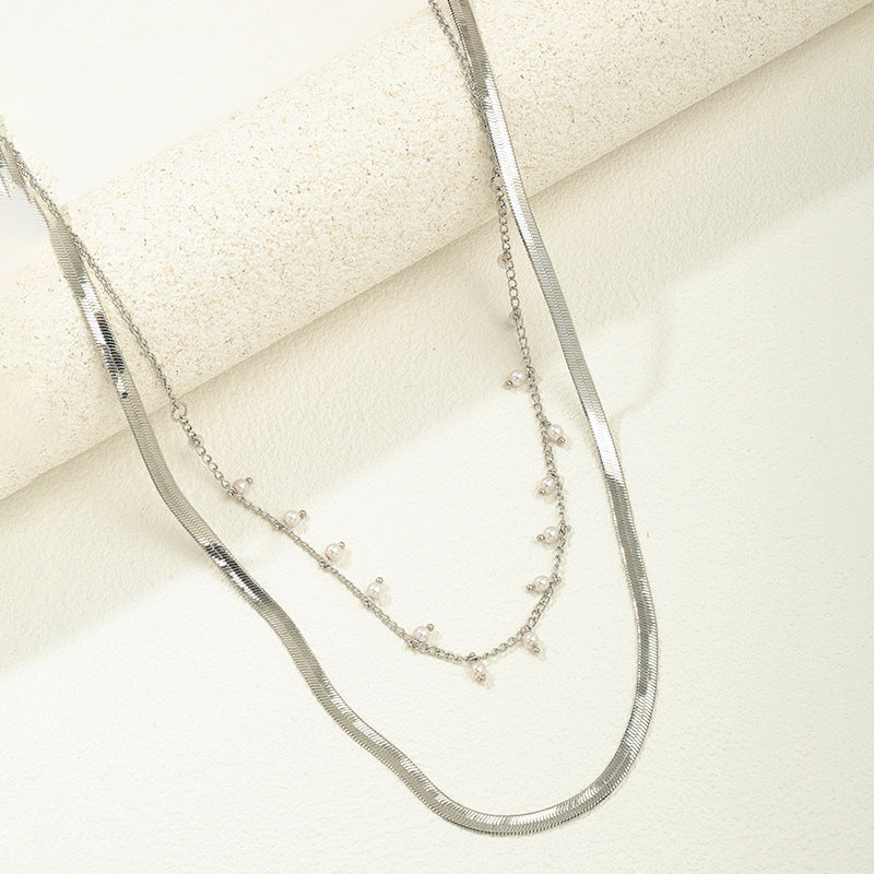 Chic Metal Holiday Collar Necklace for Women - Vienna Verve Collection