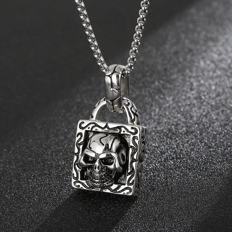 European Pirate Style Titanium Steel Men's Pendant with Vintage Charm