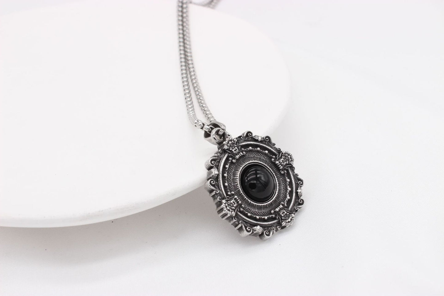 Planderful Gothic Black Stone Titanium Steel Tag Pendant For Men And Women Unisex Protection Statement Jewelry
