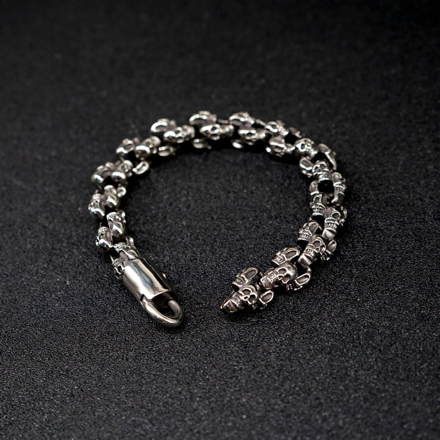 Planderful Skull Bracelet Titanium Steel Unisex Punk Protection Charm Statement Edgy Gift For Punk Fans