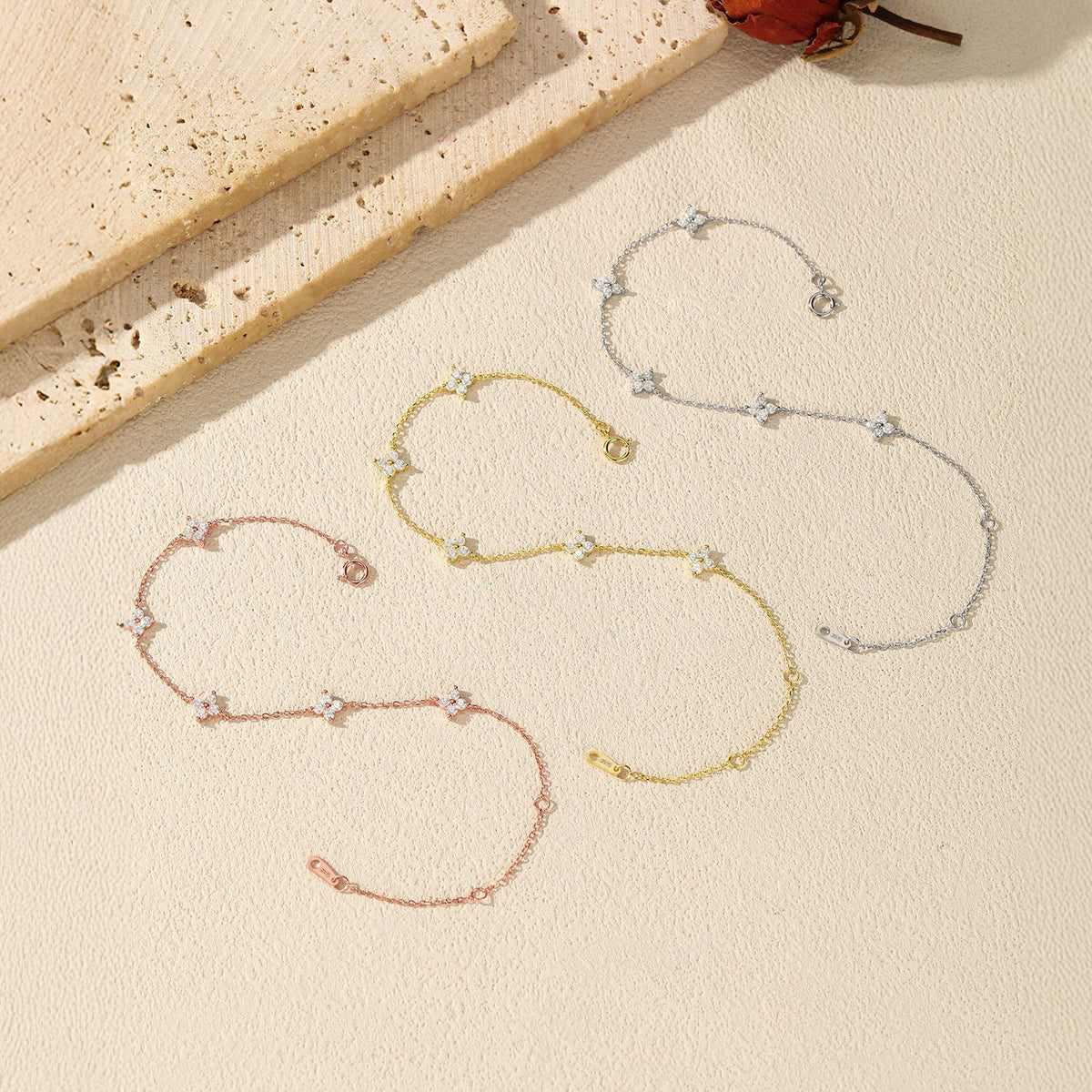 925 Sterling Silver Zircon Clover Bracelet