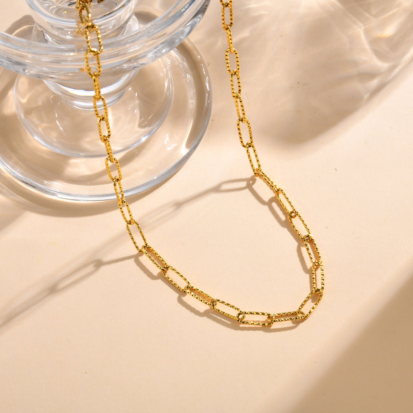 European And American Simple Geometric Necklace Golden Lady