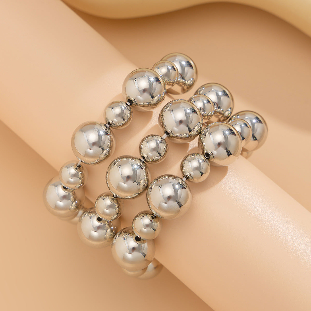 Planderful Vienna Verve Punk Beaded Bracelet For Women Bold Geometric Ball Jewelry With Contrasting Colors