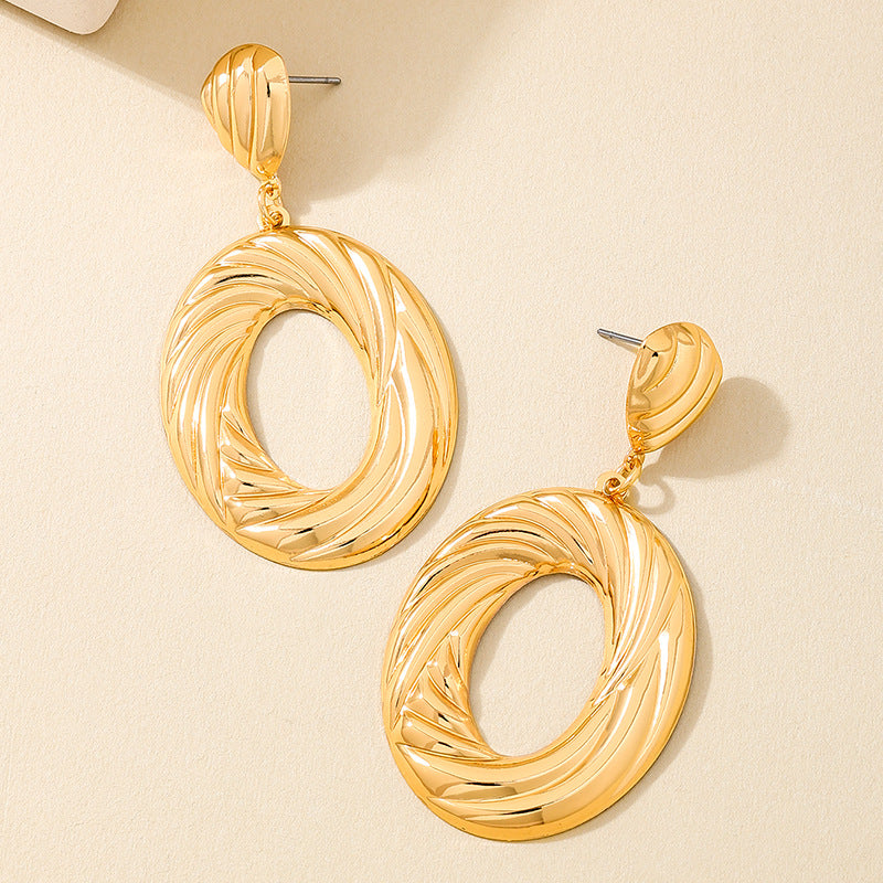 Planderful Vienna Verve Earrings – Fashionable Retro Geometric Design