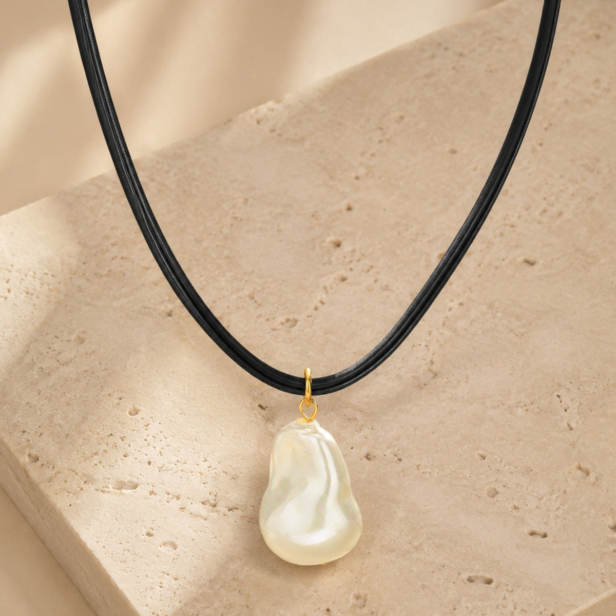 Summer Leather Rope Stainless Steel Imitation Pearl Pendant Leather Women's Premium Necklace