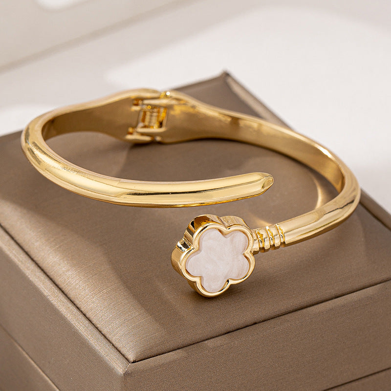 Planderful Vienna Verve Bracelet – Versatile Metal Classic Design