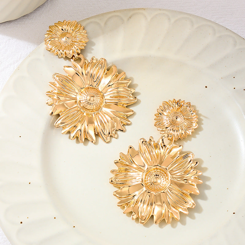 Planderful Vienna Verve Sunflower Earrings – Exaggerated Metal Design for Parties