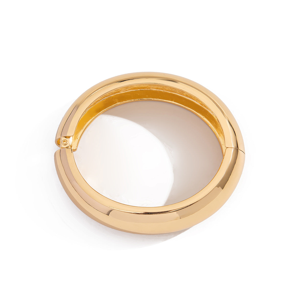 Planderful Vienna Verve Retro Metal Bracelet For Women Simple Round Face Statement