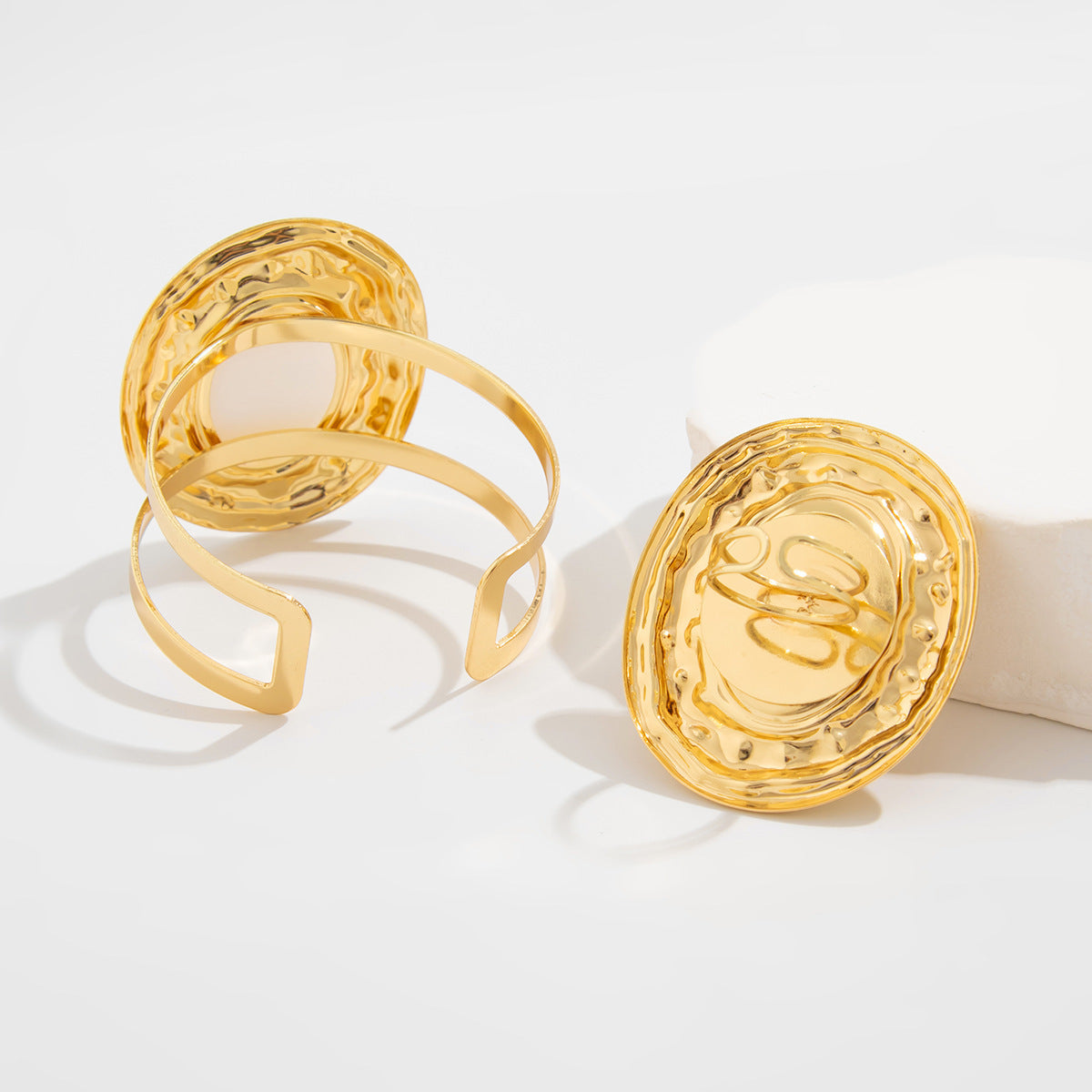 Planderful Vienna Verve Bracelet Set – Elegant Geometric Design with Imitation Pearls