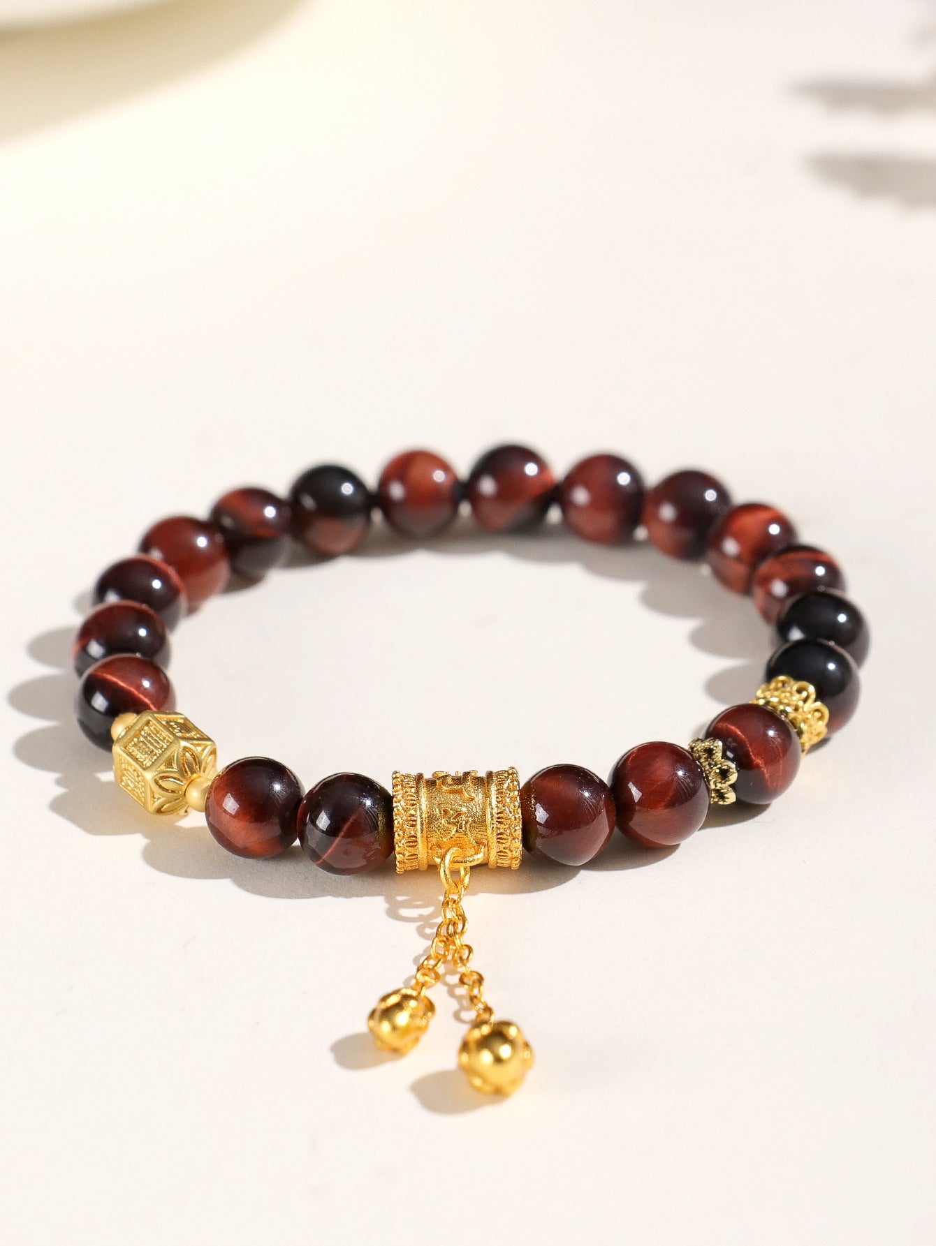 Planderful Fortune's Favor Bracelet – Elegant 8Mm Gold Tiger Eye Beads