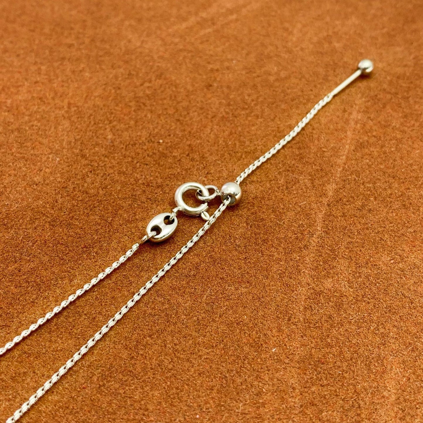 Planderful Jewelry Adjustable Collarbone Necklace in Steel Beads for Men and Women, Dainty Modern Look