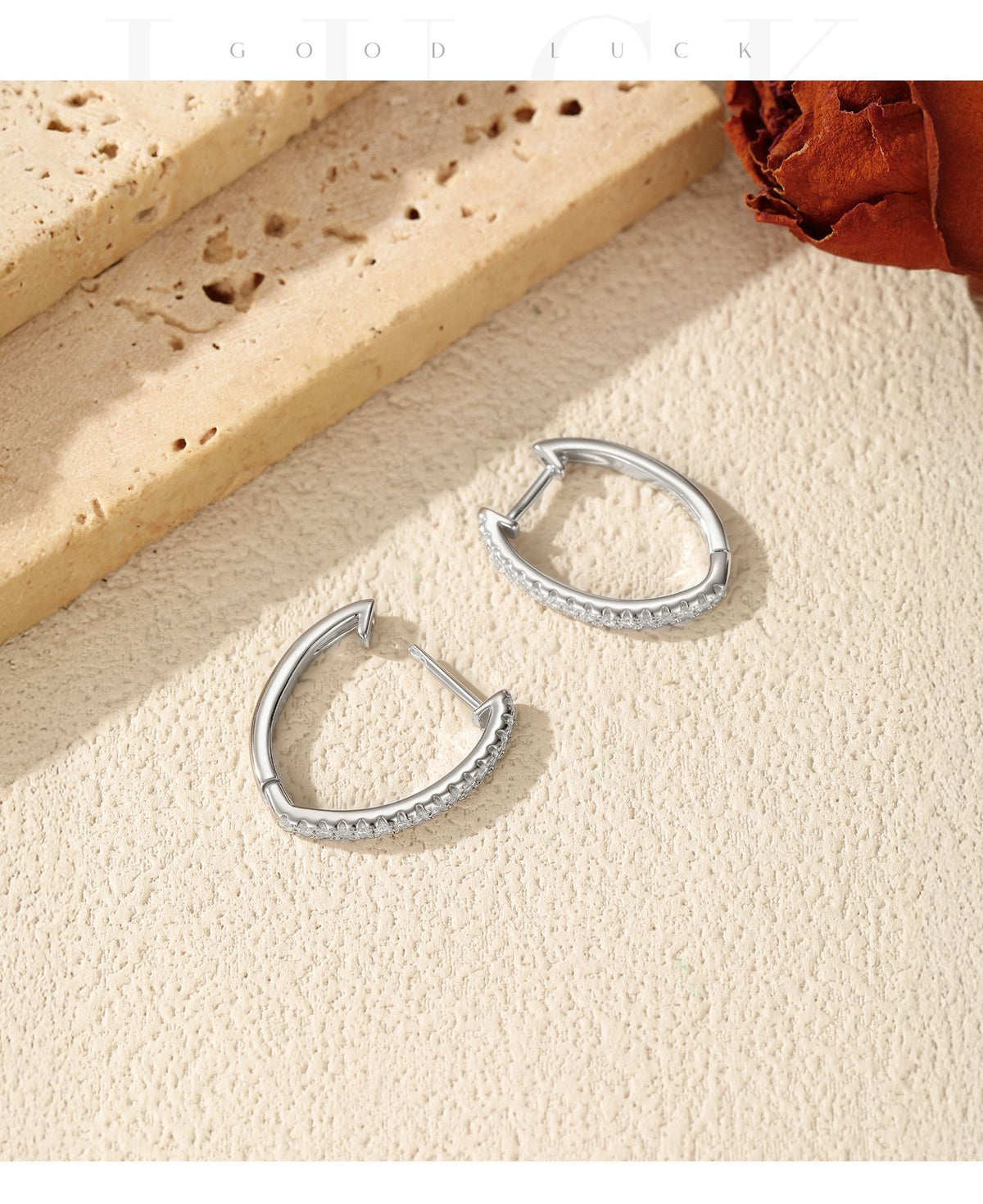 925 Sterling Silver Heart Pavé Zircon Moissanite Hoop Earrings