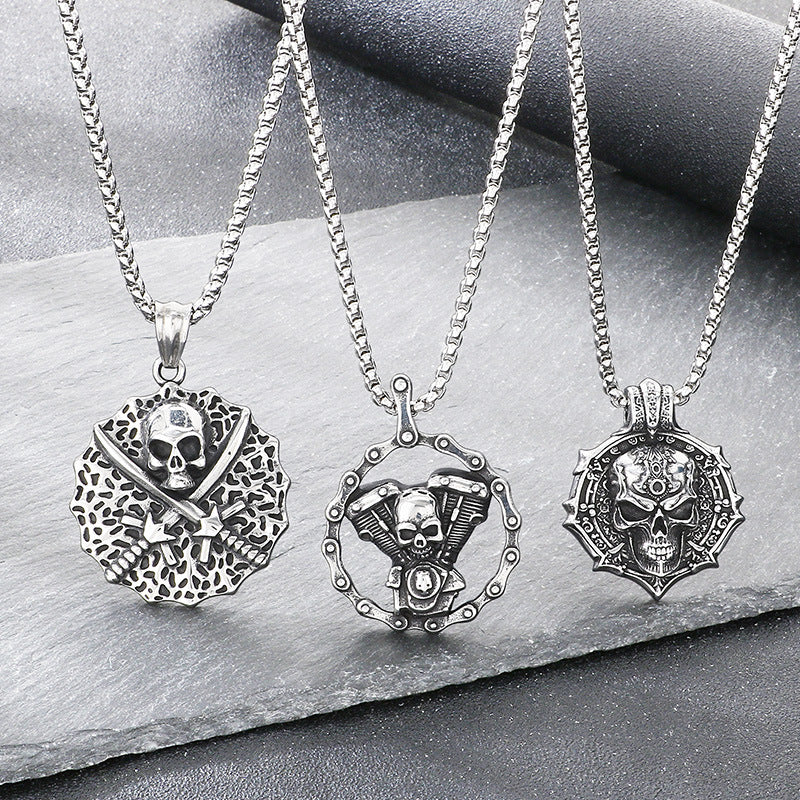 Halloween Skull Pendant, Trendy Pirate Of The Caribbean Ghost Head Motorcycle Titanium Steel Necklace