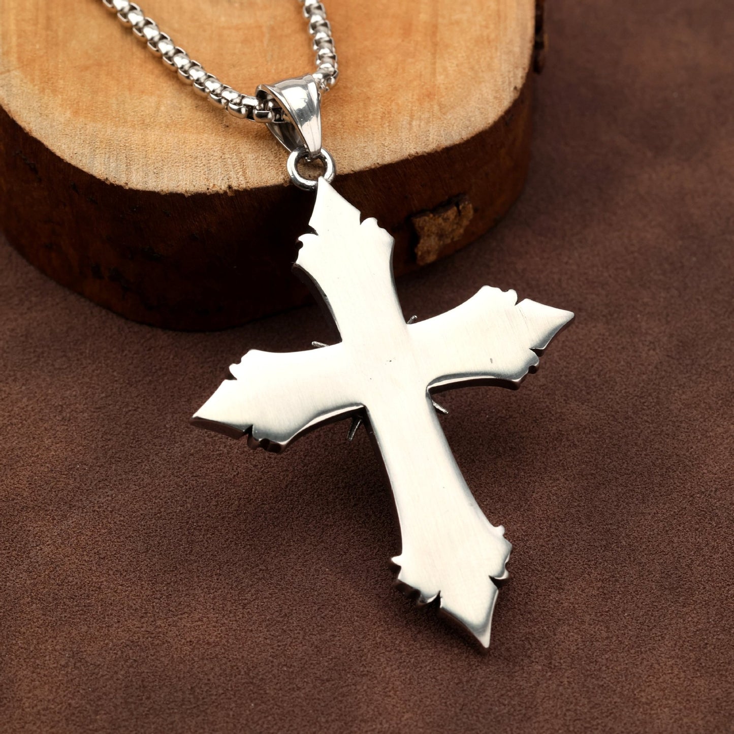 Planderful Baroque Cross Necklace Unisex Vintage Bohemian Pendant For Men And Women