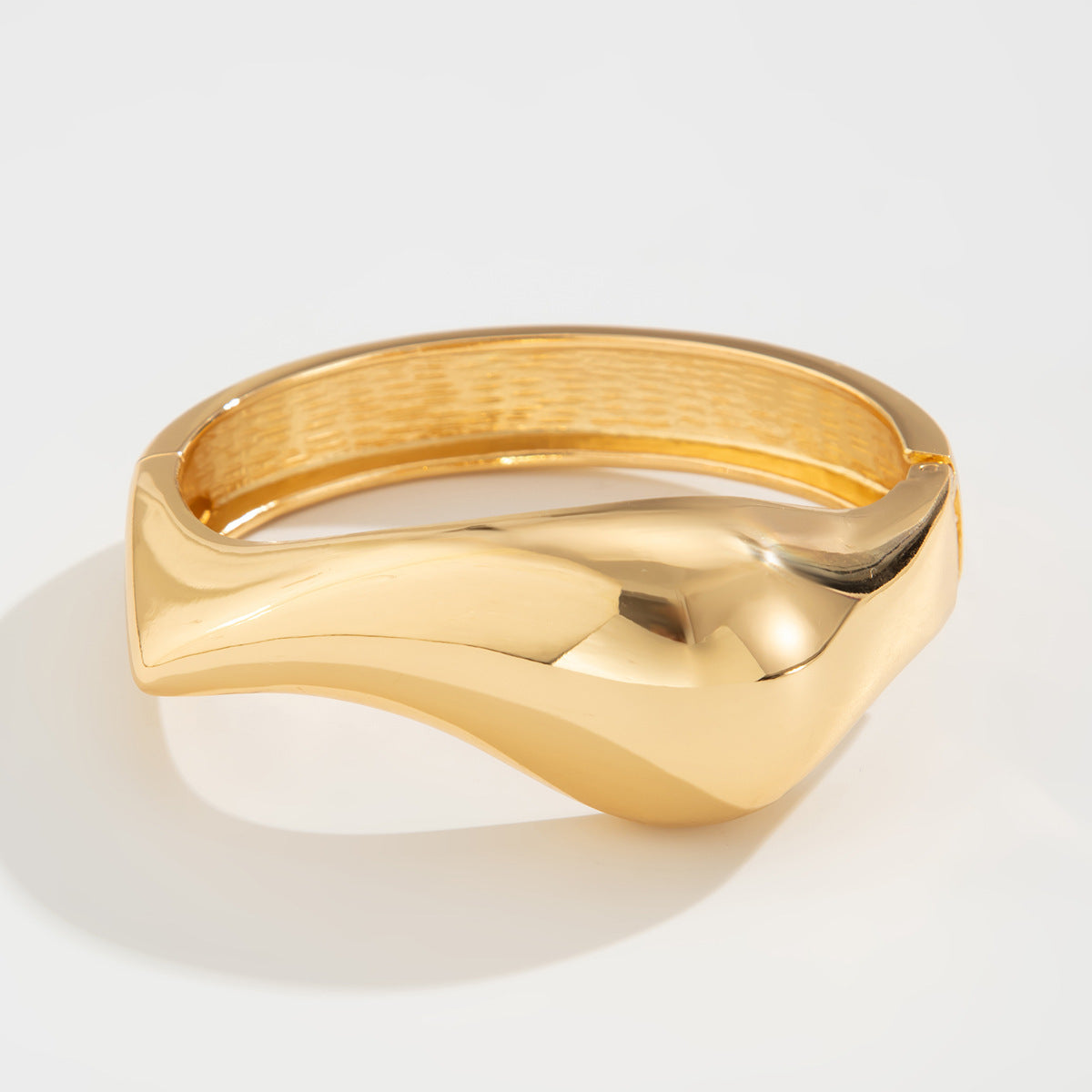 Planderful Vienna Verve Bracelet – Irregular Liquid Metal Texture