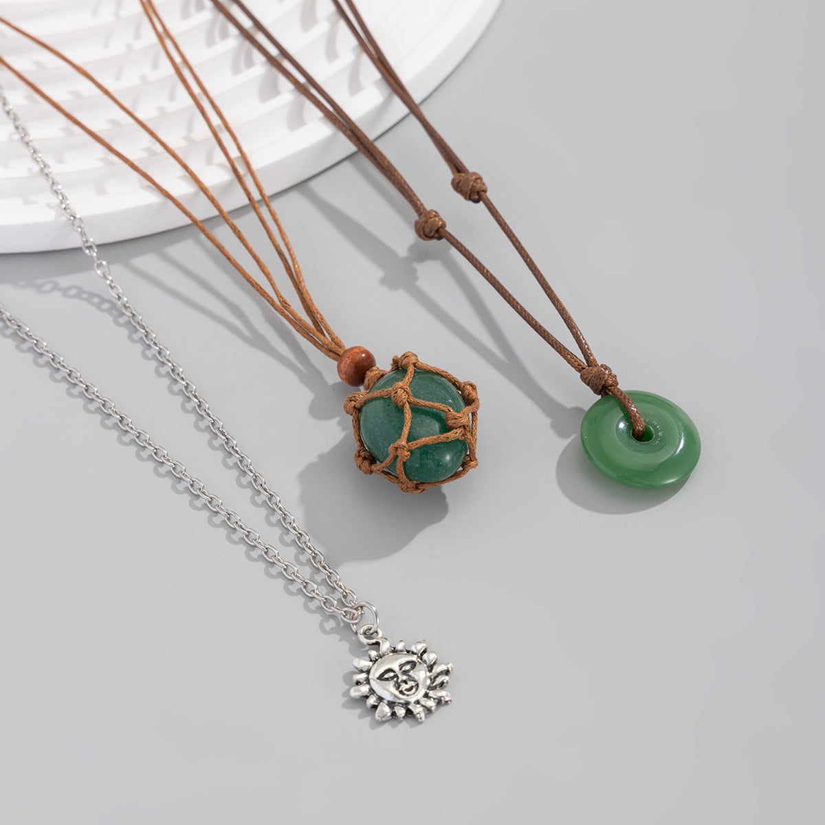 Planderful Vienna Verve Necklace – Retro Geometric Pendant with Adjustable Wax Line