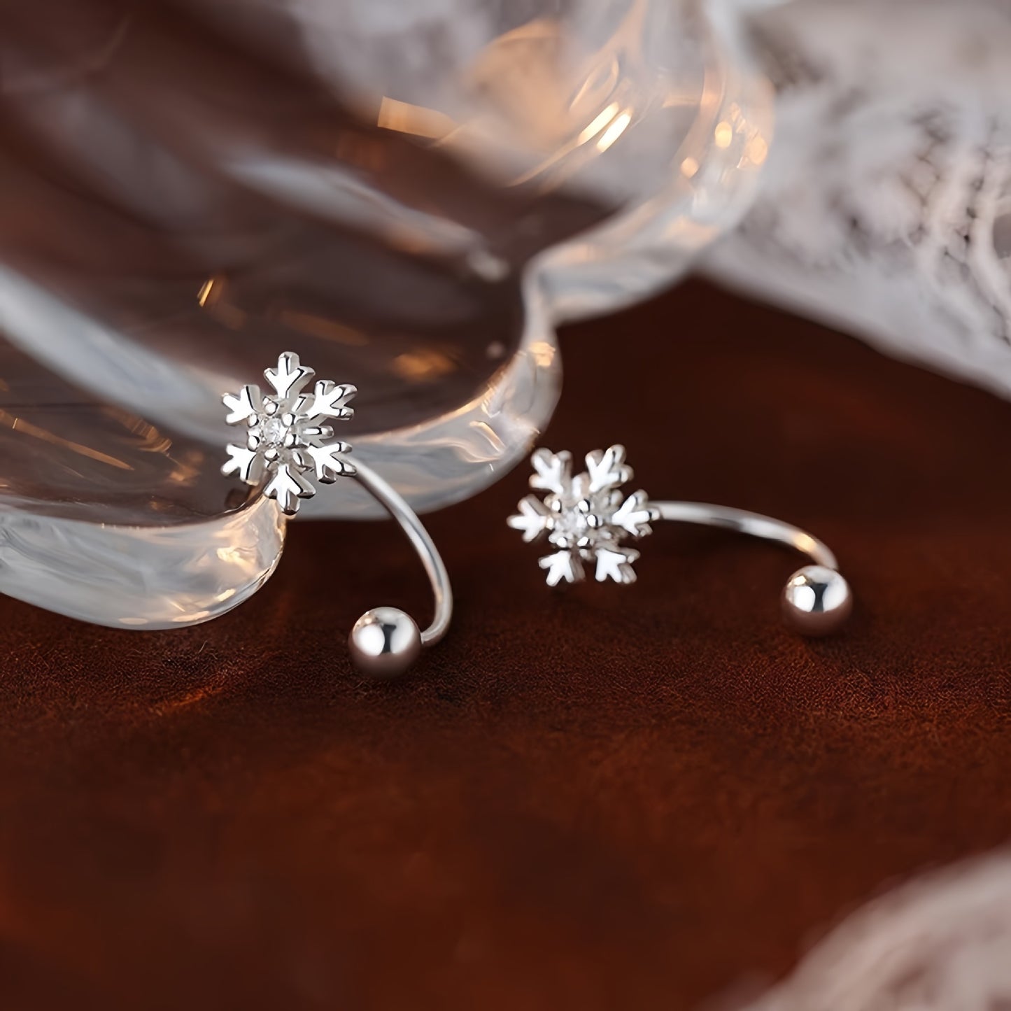 New 925 Sterling Silver Snowflake Stud Earrings for Women